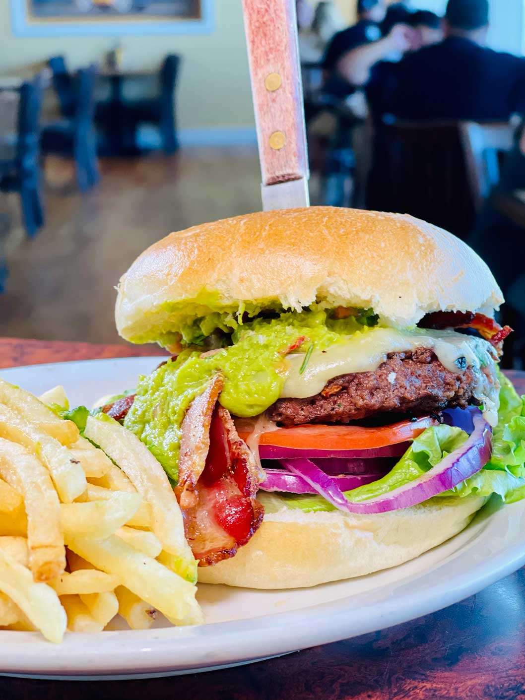 Woodies Café Lunch & Dinner Menu – California Burger