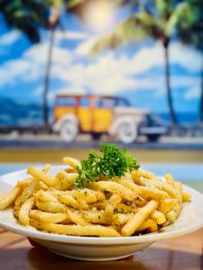 Woodies Café Lunch & Dinner Menu – Gnarly Garlic Fries